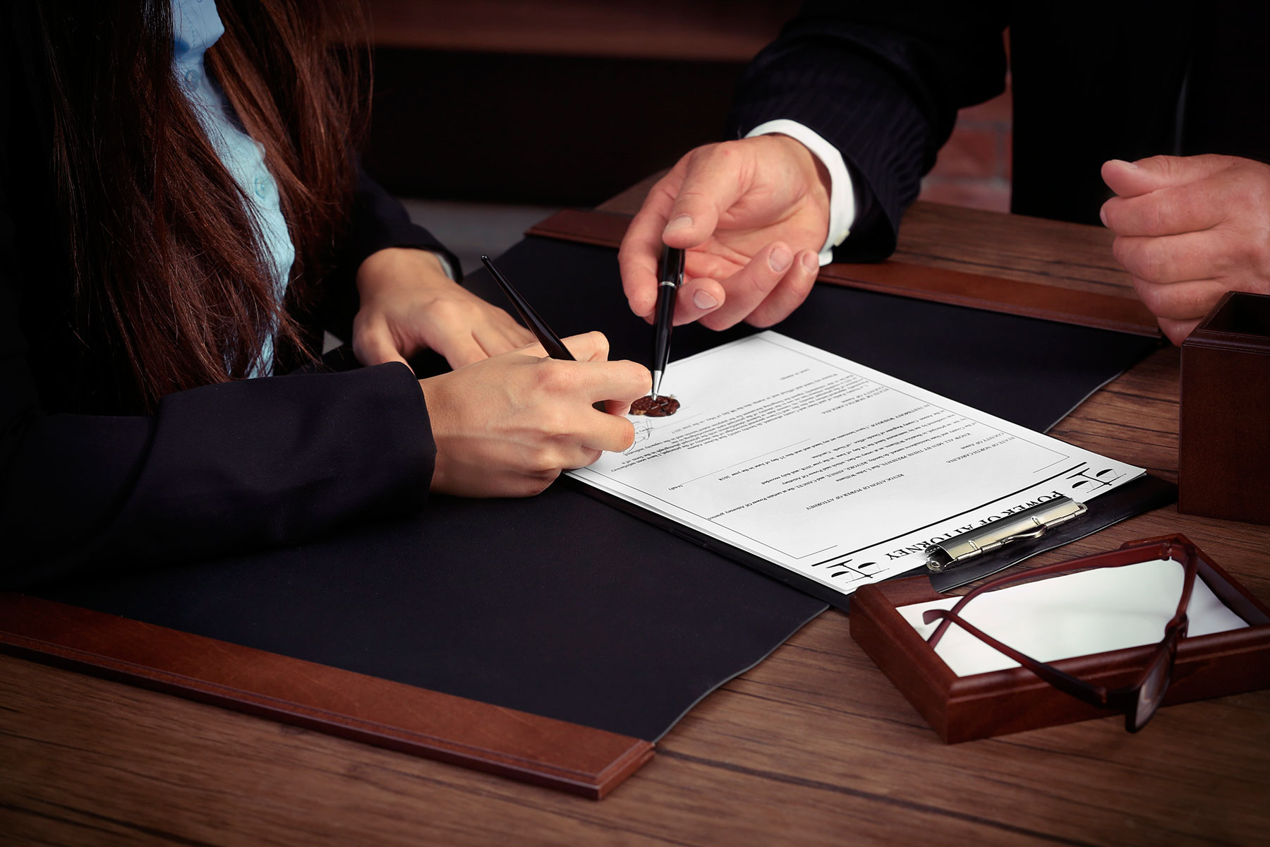 business dispute lawyer